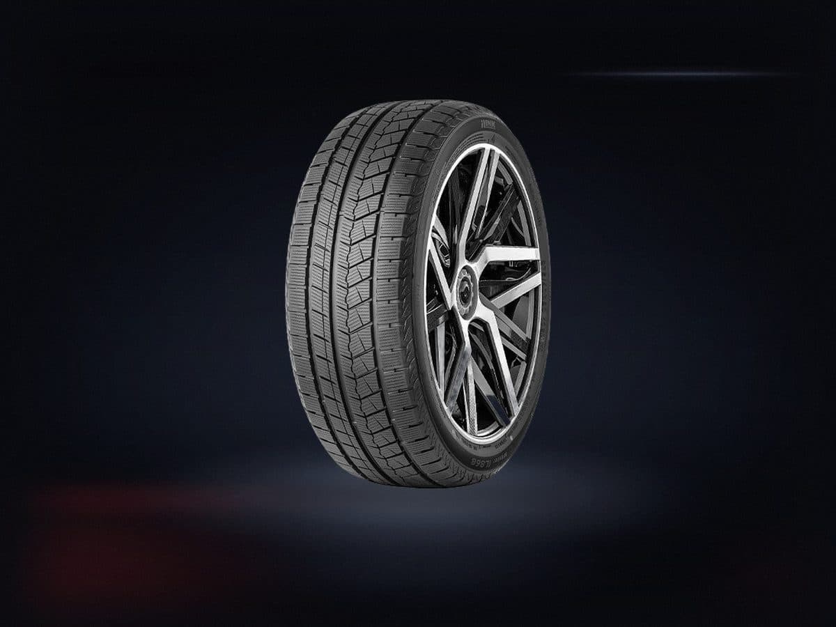 IL868 245/40R18 97V
