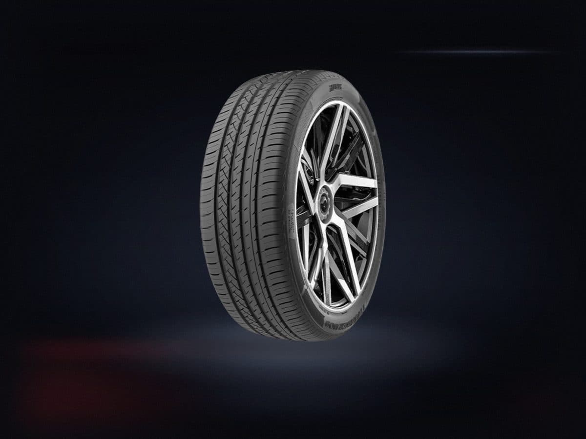 Thunder U09 215/40R18 89W